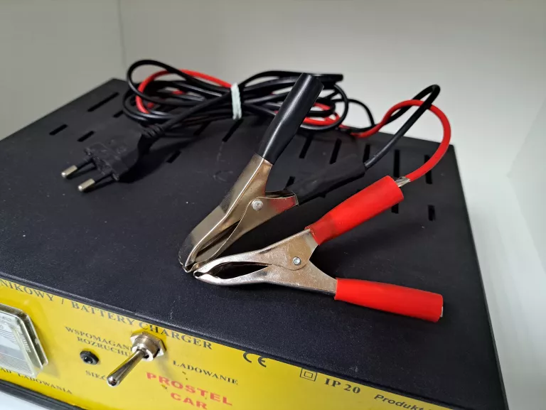 prostownik-30a-12v-prostel-car-polski-z-rozruchem-stan-uzywany