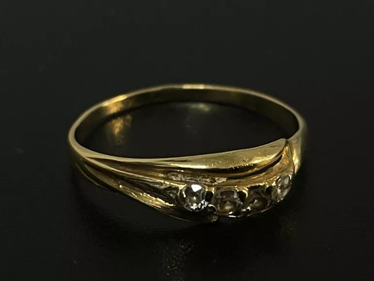 delikatny-zloty-pierscionek-z-cyrkoniami-pr-585-w-118-g-pilsudskiego-15a-kwidzyn