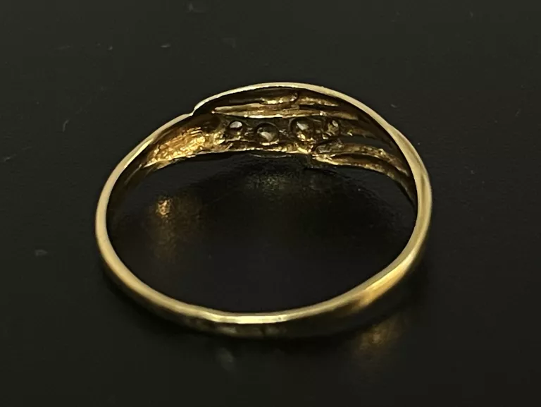 delikatny-zloty-pierscionek-z-cyrkoniami-pr-585-w-118-g-ean-gtin-5900025458471