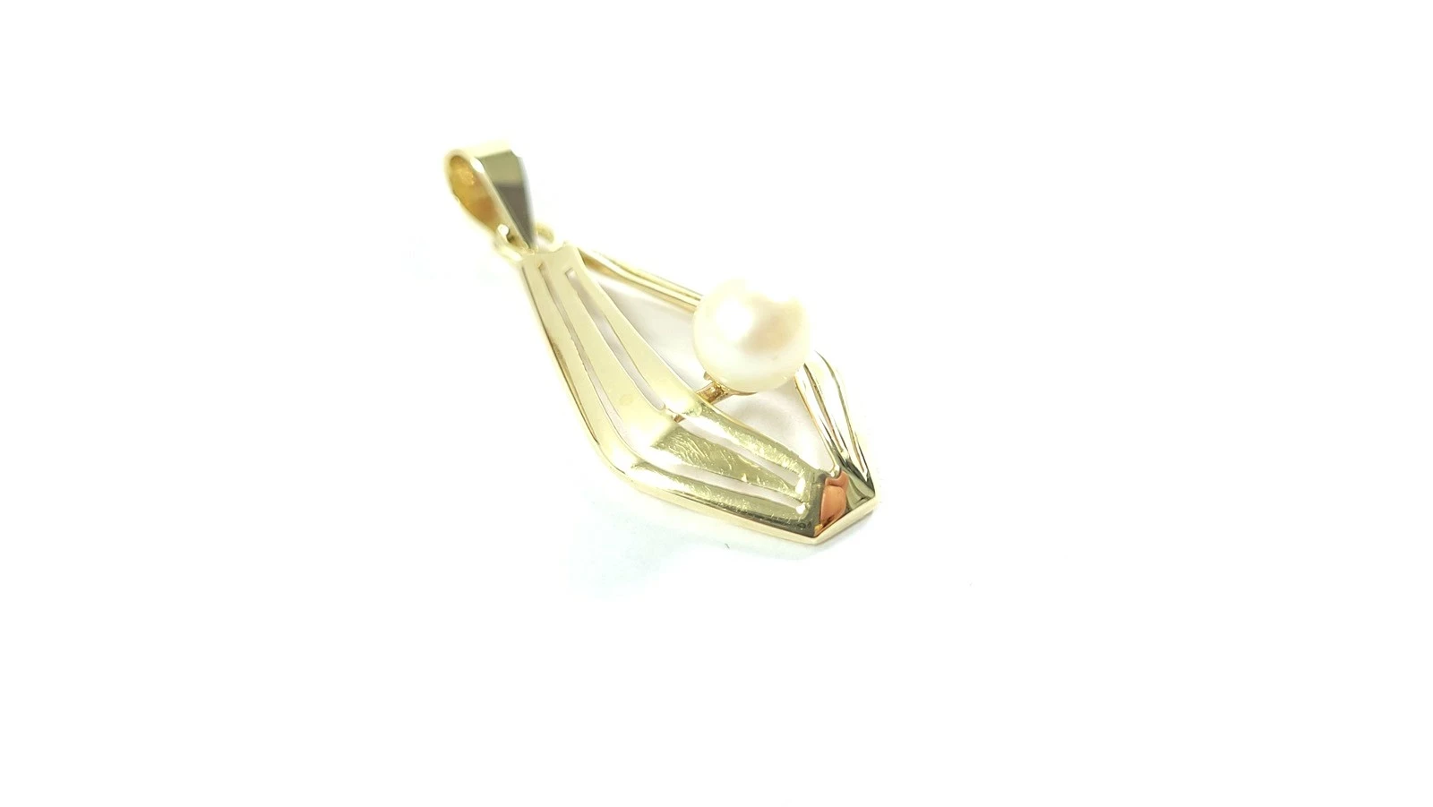 zlota-zawieszka-z-perelka-p585169g-kosciuszki-23b-malbork