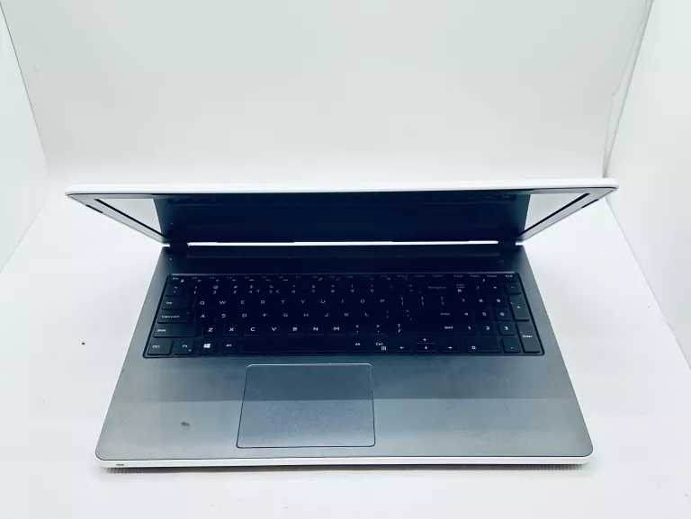 LAPTOP DELL P51F + ŁAD WIN 10/1TB HDD/4GB/I3 5 GEN OPIS !!