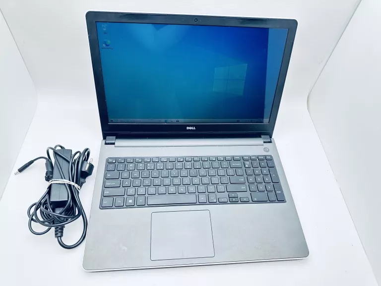 LAPTOP DELL P51F + ŁAD WIN 10/1TB HDD/4GB/I3 5 GEN OPIS !!