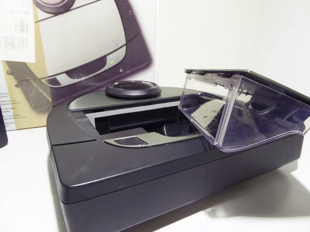 robot-sprzatajacy-neato-d7-czytaj-opis-ean-gtin-810841012854