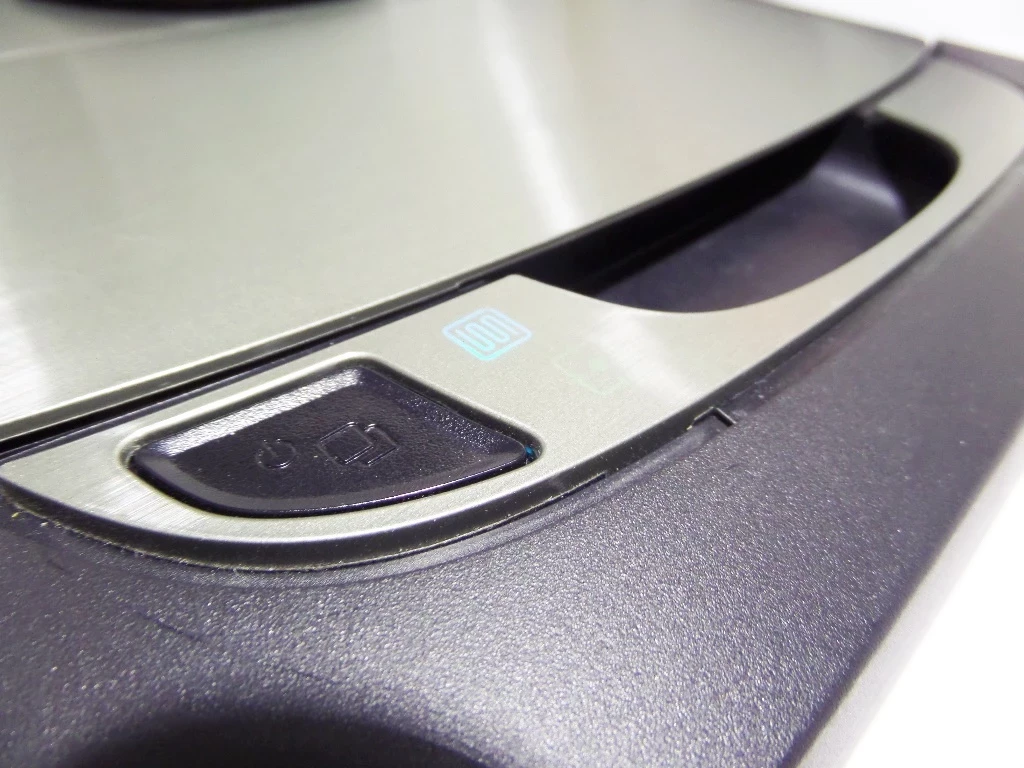 robot-sprzatajacy-neato-d7-czytaj-opis-marka-neato