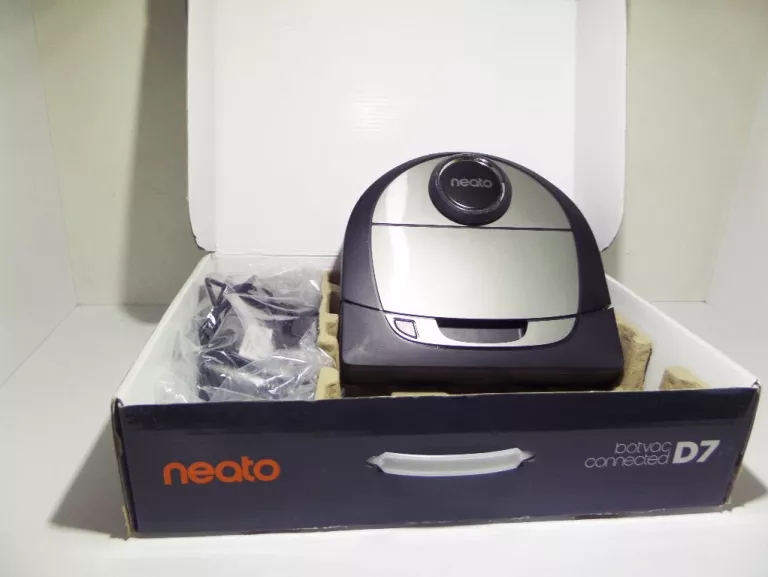 robot-sprzatajacy-neato-d7-czytaj-opis-stan-uszkodzony