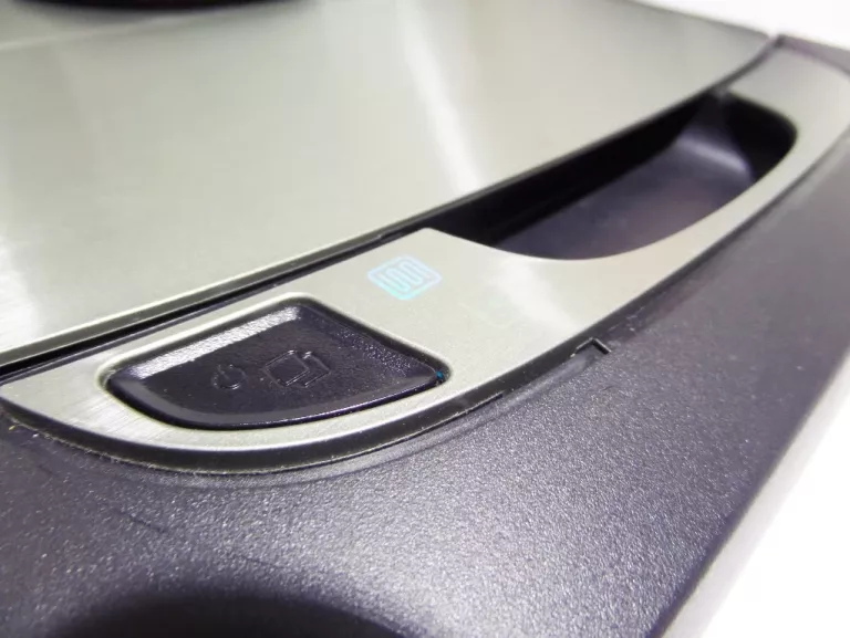 robot-sprzatajacy-neato-d7-czytaj-opis-marka-neato