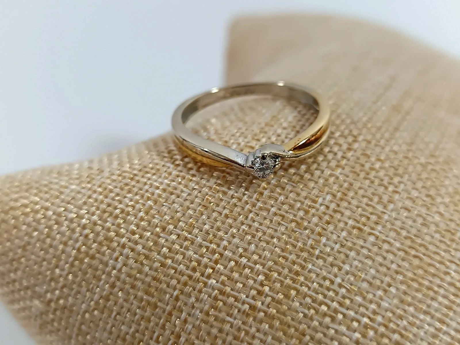 piekny-zloty-pierscionek-proby-585-waga-088