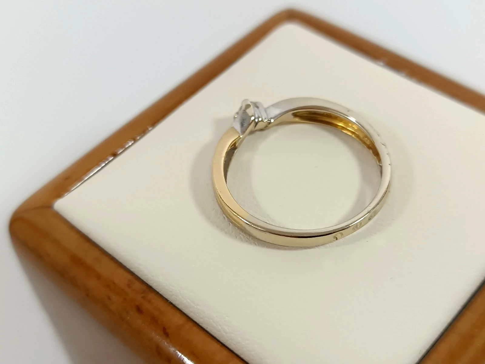 piekny-zloty-pierscionek-proby-585-stan-11323-2