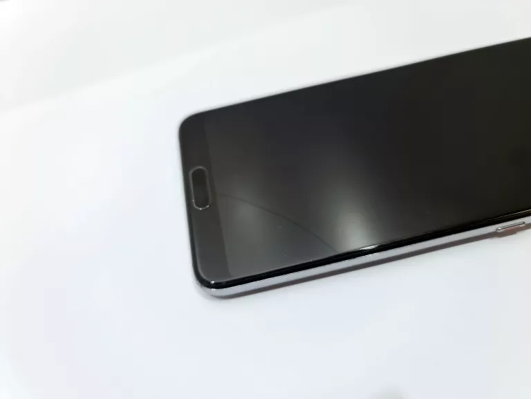TELEFON HUAWEI P20 ETUI