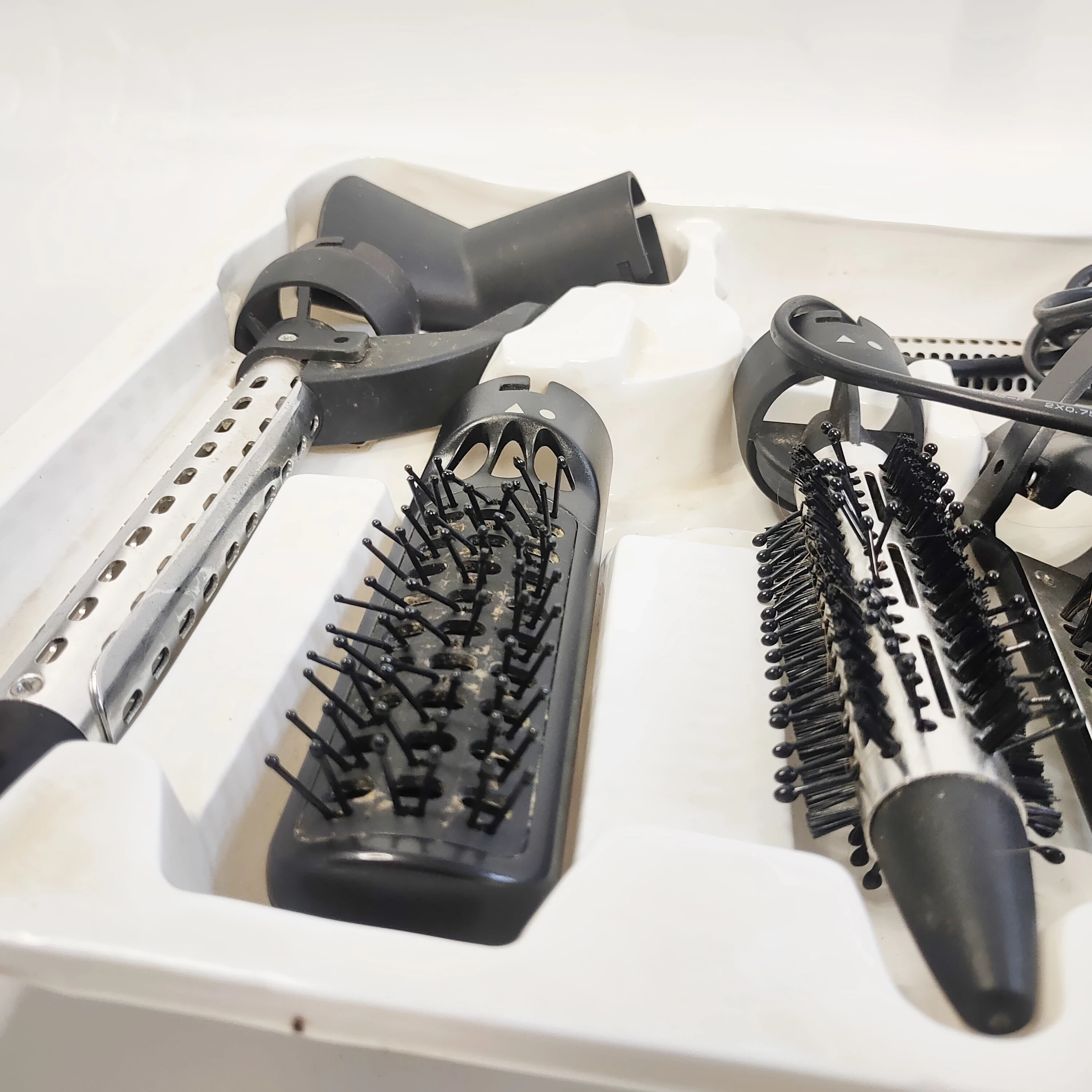 lokowko-suszarka-sencor-shs-7551rd-kolor-dominujacy-czerwony