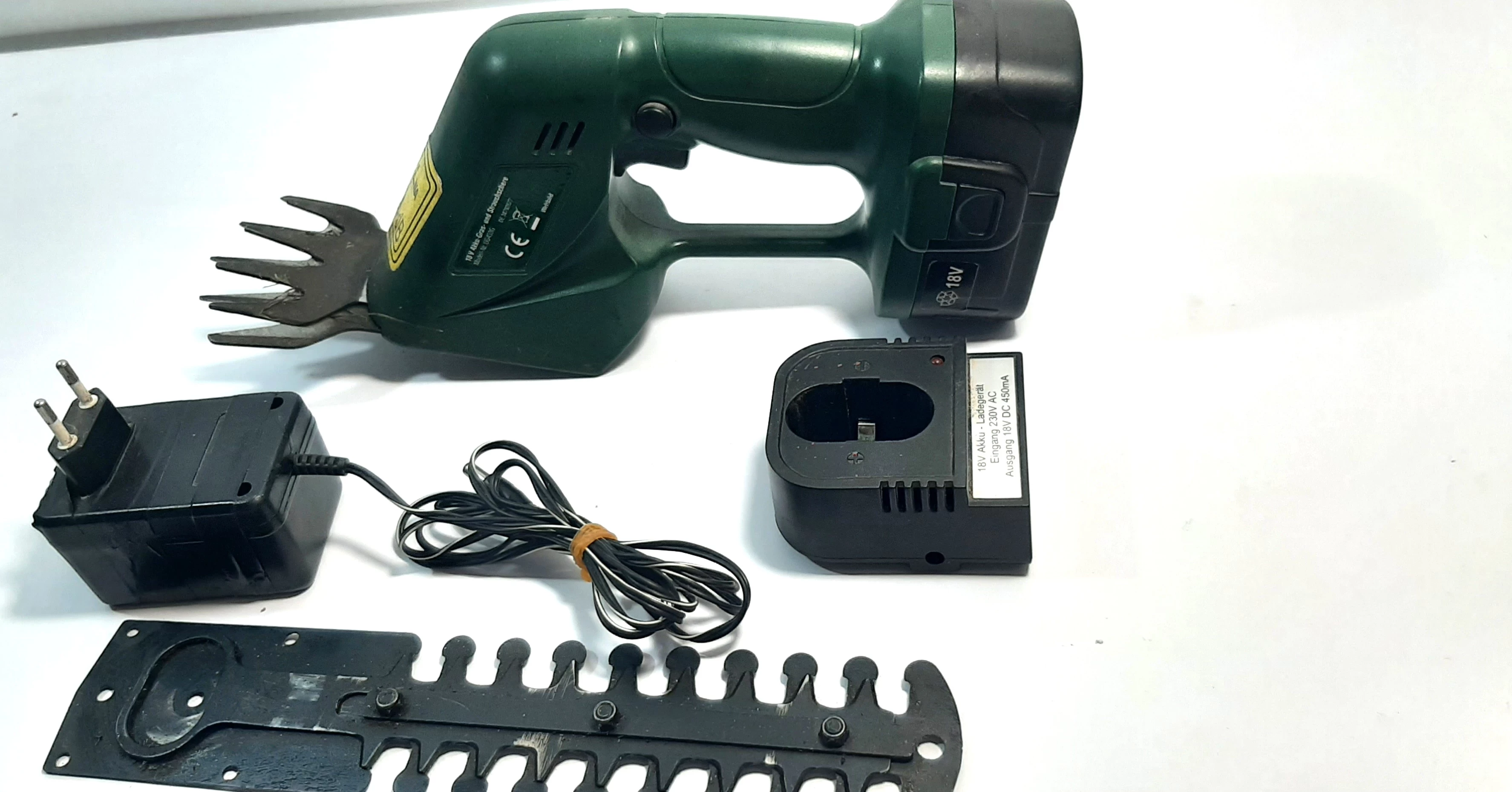 nozyce-do-zywoplotu-elektryczne-ideenshop-18v-kpl-armii-krajowej-1a-goldap