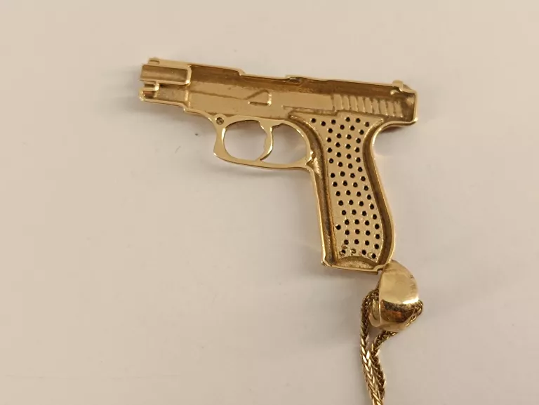 ŁANCUSZEK Z ZAWIESZKA P585