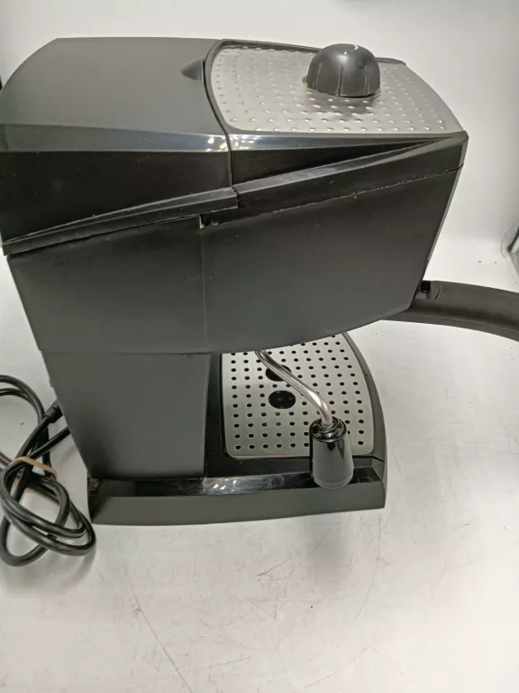 ekspress-do-kawy-delonghi-ec-156b-kolor-dominujacy-czarny
