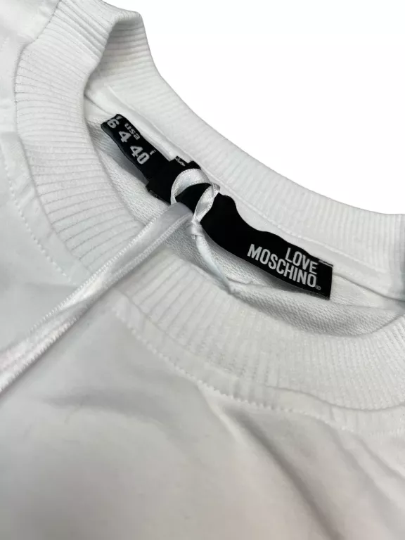 BIAŁA BLUZA LOVE MOSCHINO Z NAPISEM / ROZMIAR 34 / POWYSTAWOWA