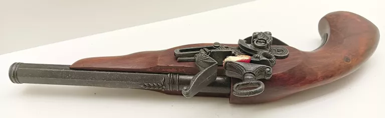 3 PISTOLETY SKAŁKOWE RÓŻNE MODELE OPIS