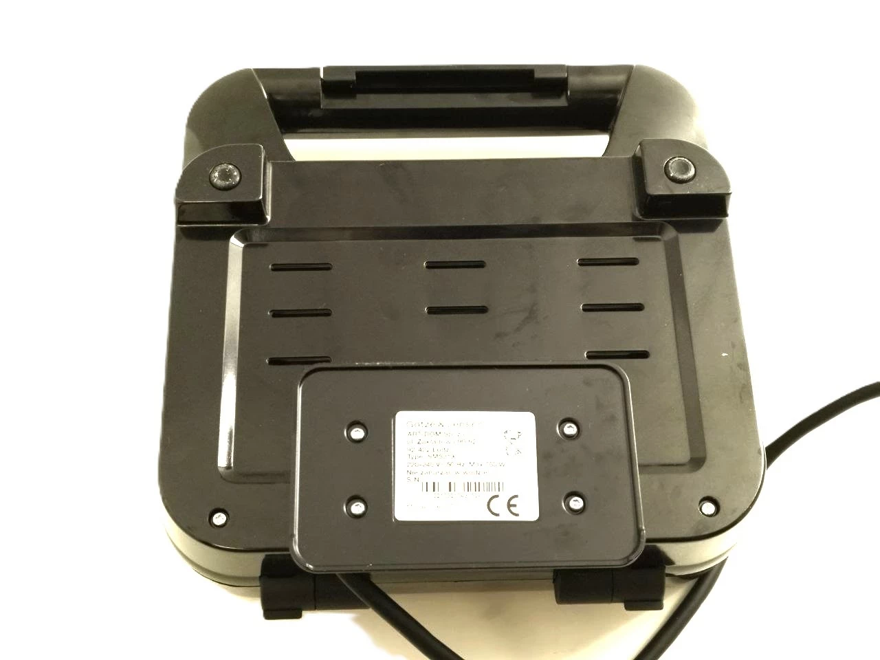 opiekacz-gotze-jensen-sm531x-srebrnyszary-750-w-stan-uzywany