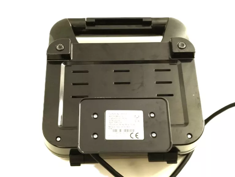 opiekacz-gotze-jensen-sm531x-srebrnyszary-750-w-stan-uzywany