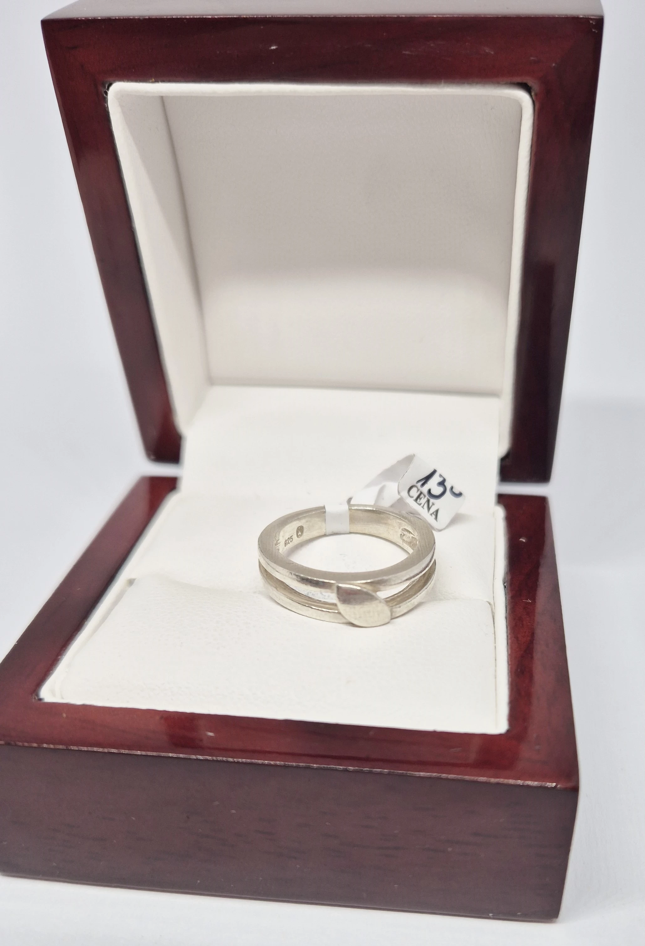 srebrny-pierscionek-413-g-925-marka-bez-marki