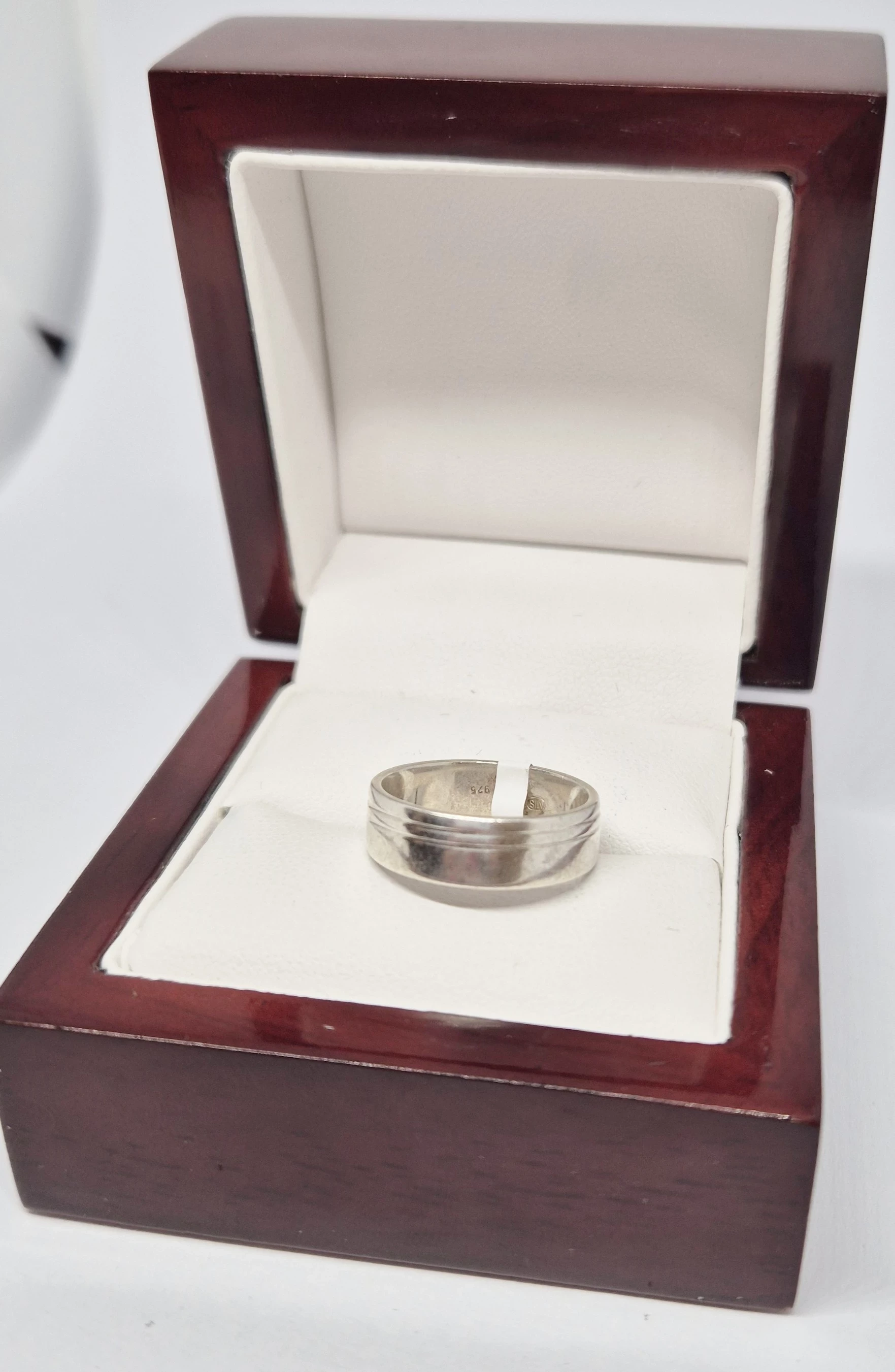 srebrna-obraczka-358-g-925-plac-wolnosci-10-konin