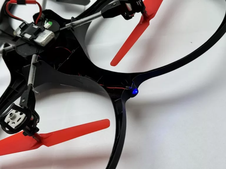 DRON SPARROW BY QUER Z PILOTEM