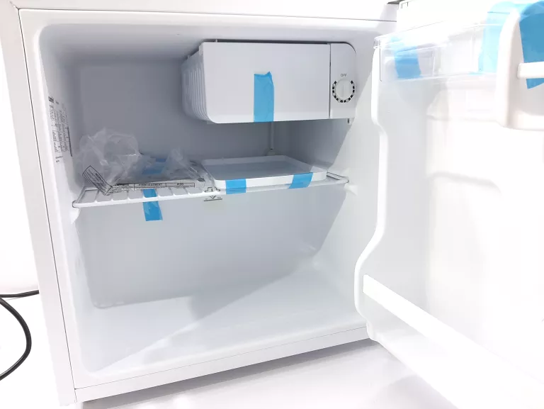 MAŁA LODÓWKA COMFEE RCD50WH2 43L DO POKOJU