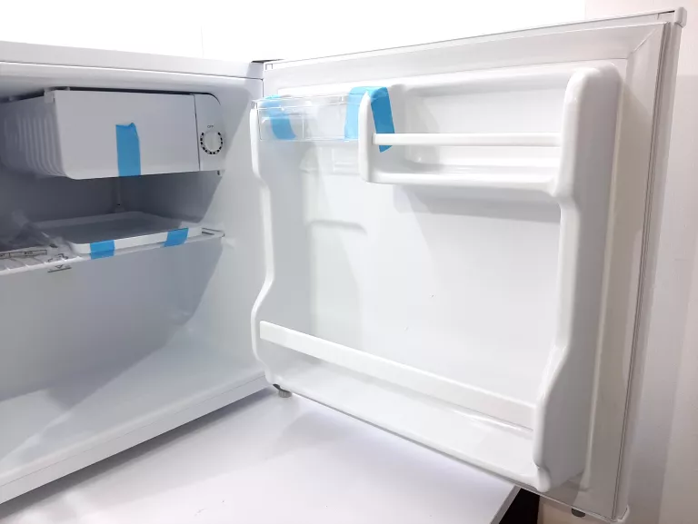 MAŁA LODÓWKA COMFEE RCD50WH2 43L DO POKOJU