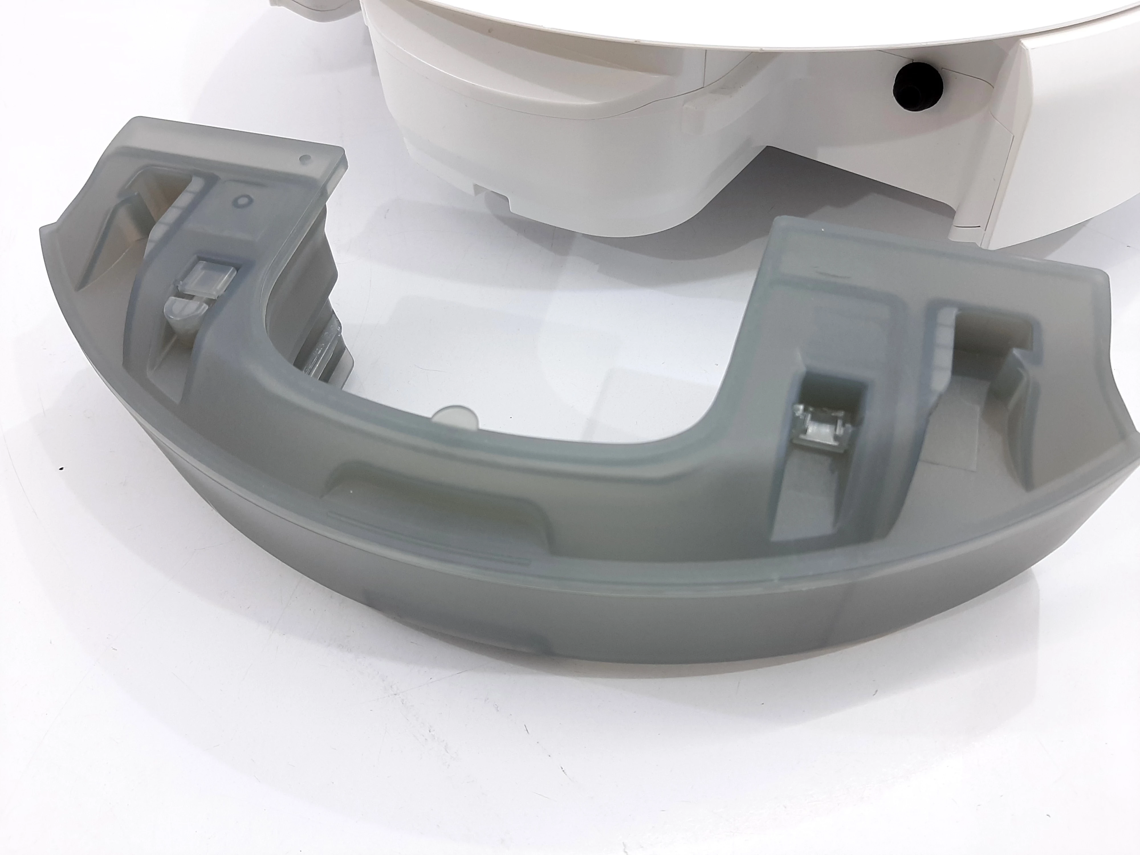 robot-sprzatajacy-karcher-rcv-5-opis-kolor-dominujacy-129357-2