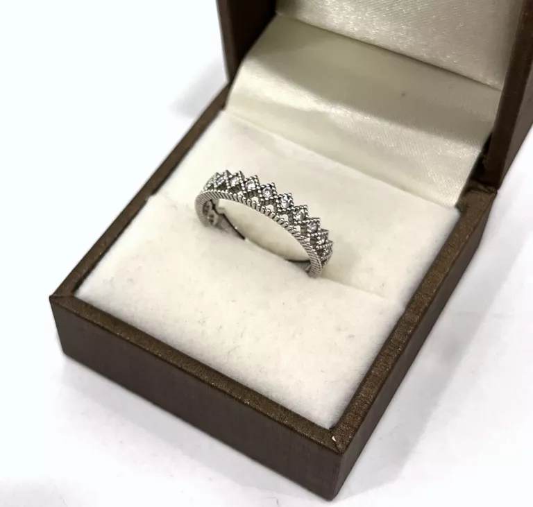 sliczny-pierscionek-biale-zloto-205g-p585-r15-kamien-17088-128