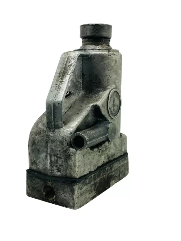 PODNOSNIK SAMOCHODOWY 8T PROCZESAM