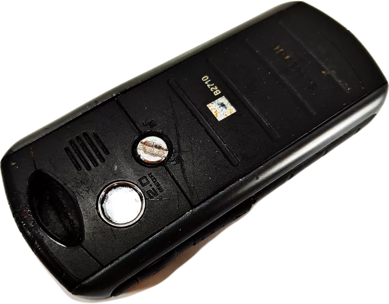 samsung-b2710-solid-noir-black-bluetooth-ip67-48-mb-30-mb-przekatna-ekranu-200