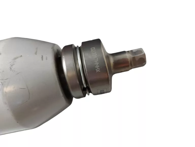 klucz-udarowy-bosch-professional-gds-30-walizka-dworcowa-1a-pisz