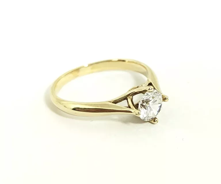 piekny-zloty-pierscionek-210-333-swietojanska-82-gdynia-harbor