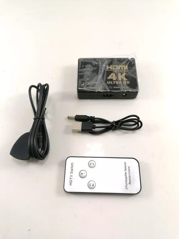 SWITCH HDMI 3 TO 1 3IN1 3X1 PILOT 4K HD TRÓJNIK