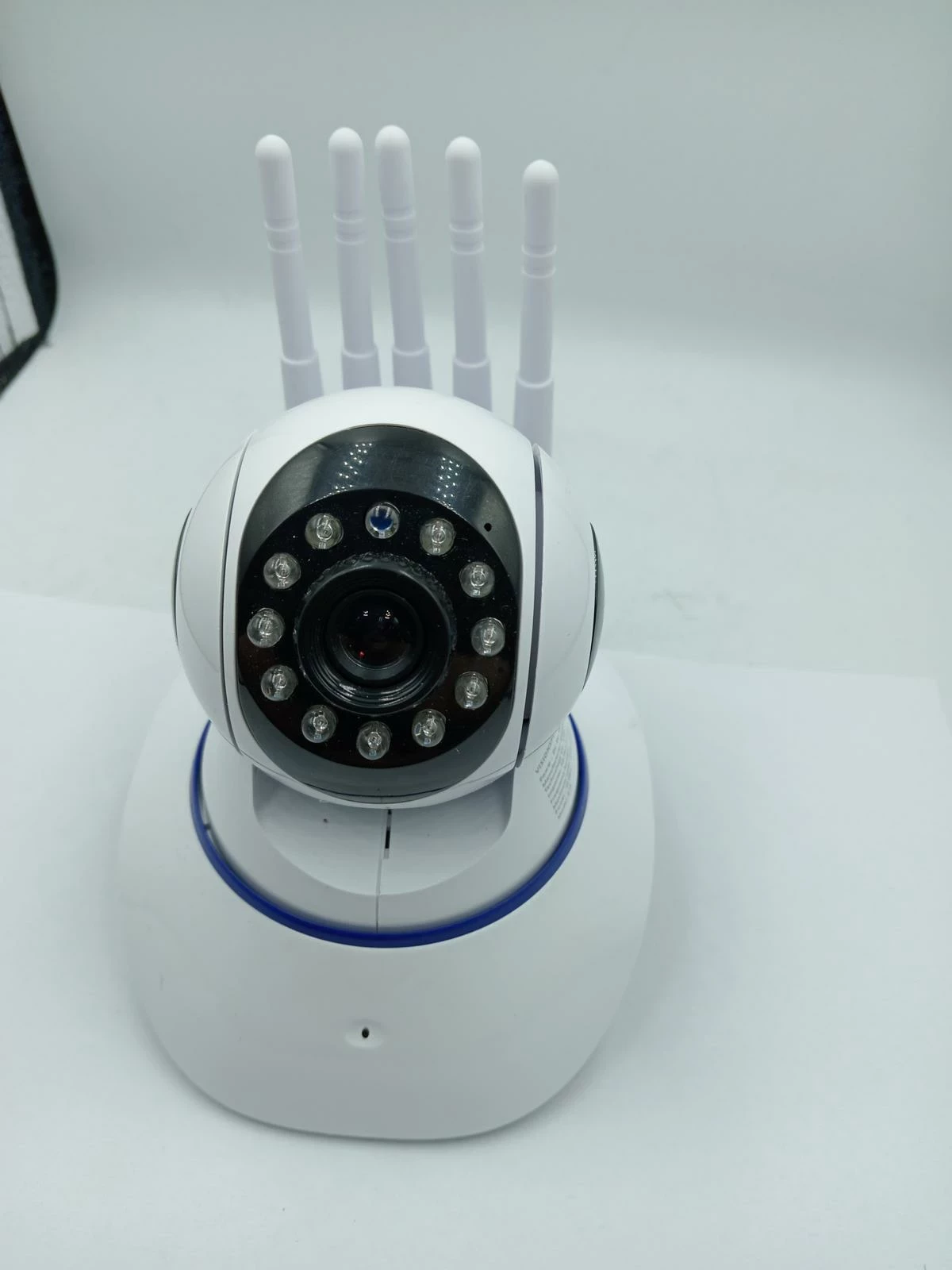 kamera-wifi-vyzio-z18-stan-uzywany