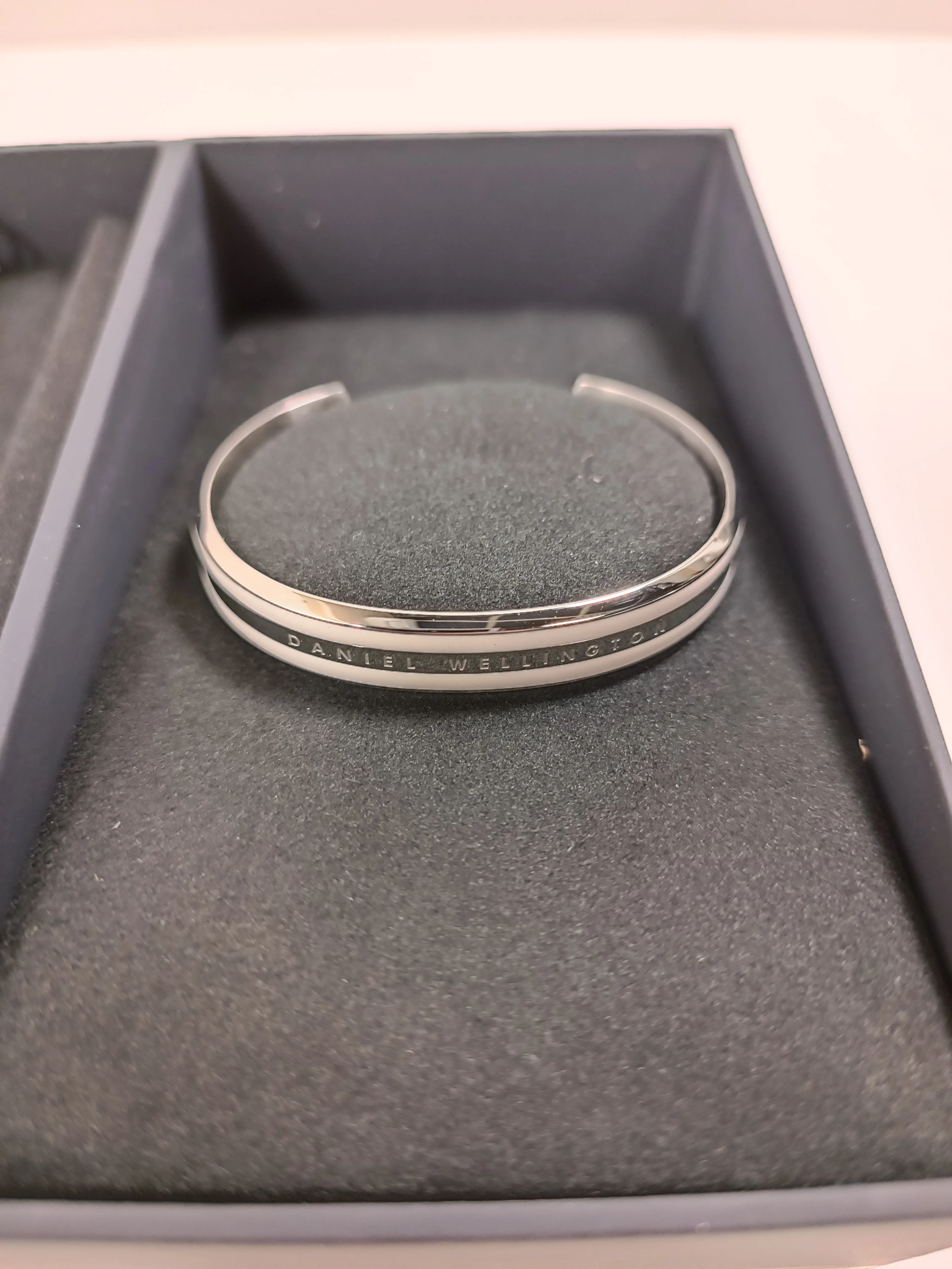 zegarek-damski-daniel-wellington-stmawes-bransoletka-dw00100181-32mm-stan-11323-2