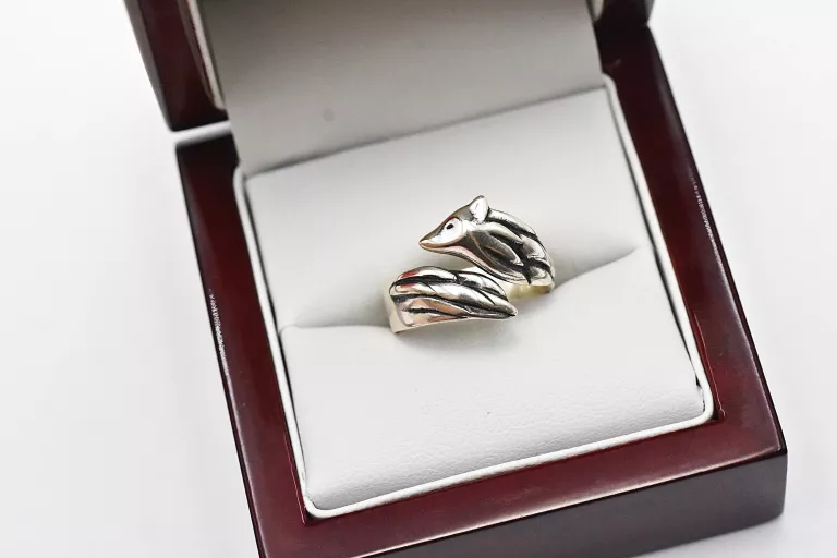 komplet-kruk-freedom-wolf-edition-925-935-kolczyki-pierscionek-r-14-osiedle-czecha-96-poznan