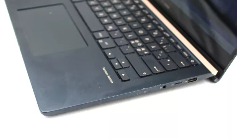 LAPTOP ASUS ZENBOOK PRO UX480 I5-8265/8GB RAM/256GB SSD