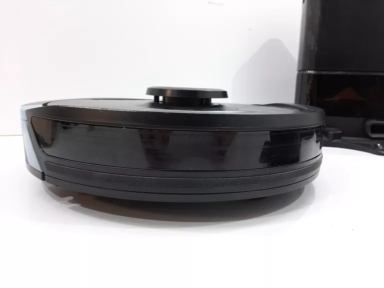 ROBOT SPRZĄTAJĄCY SHARK AI ULTRA 2-IN-1 USZKODZONY