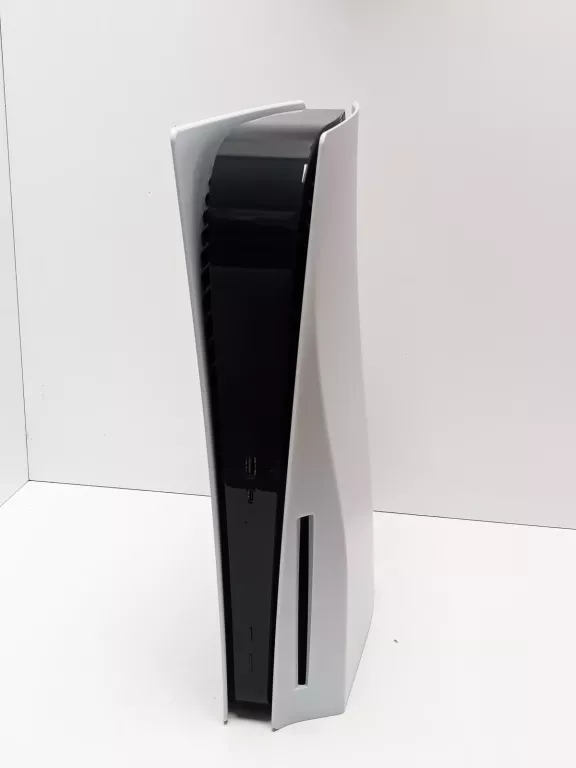KONSOLA PLAYSTATION 5 825GB 2 PADY
