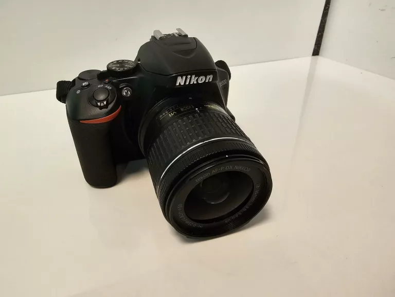 NIKON D3500 + OBIEKTYW 18-55MM TORBA KARTA128GB