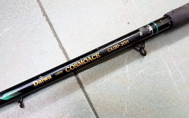 WĘDKA DAIWA COSMOACE CA120-30H 300 WĘGLOWA 30-80G
