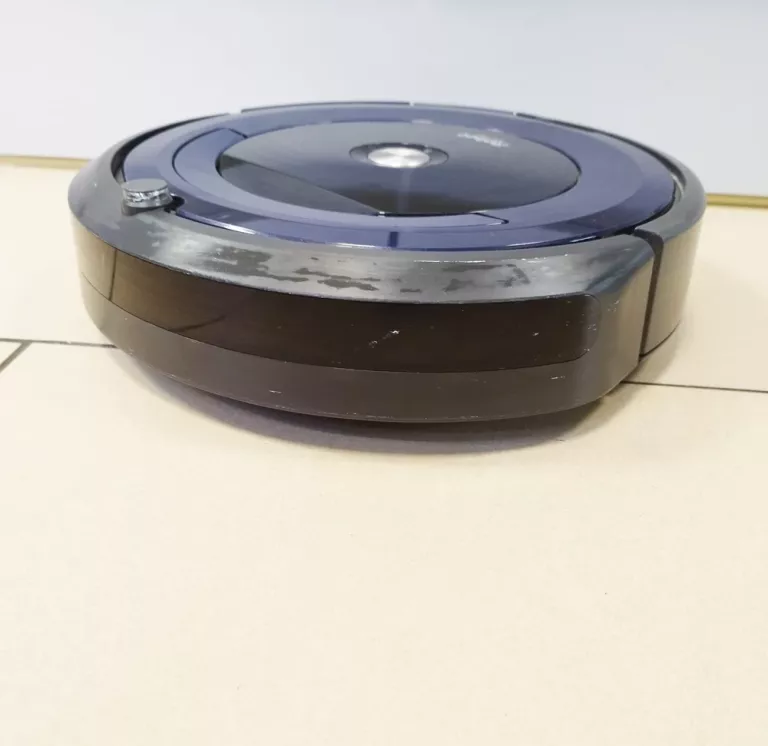 ROBOT SPRZĄTAJĄCY IROBOT ROOMBA 695