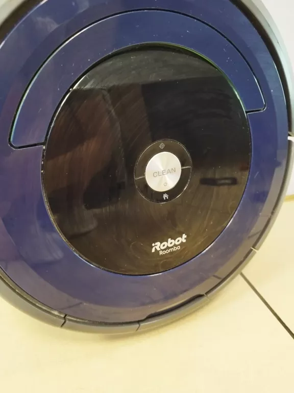 ROBOT SPRZĄTAJĄCY IROBOT ROOMBA 695
