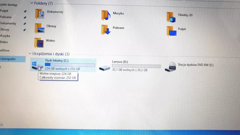 LAPTOP LENOVO G550 INTEL CORE 2,2GHZ 4/320GB HDD WINDOWS 10 NVIDIA 210M