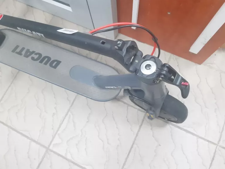 HULAJNOGA ELEKTRYCZNA DUCATI PRO 1 EVO 25KM 350W 8.5"