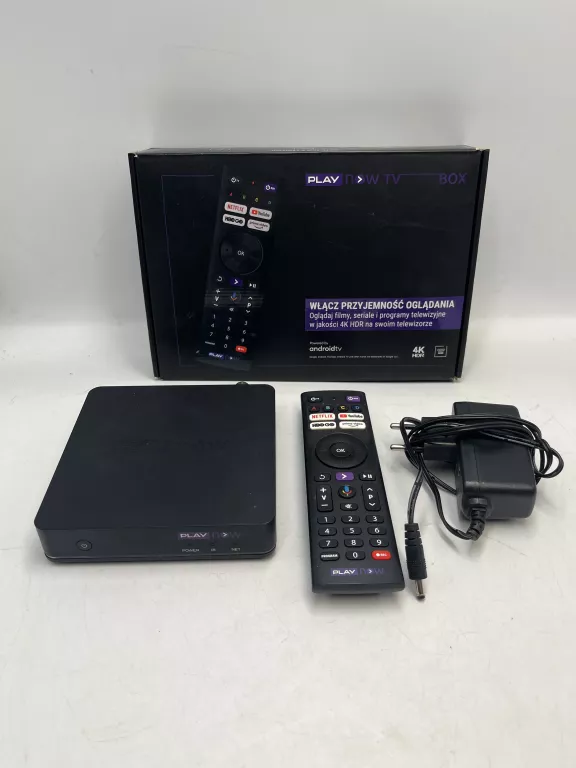 play-now-tv-box-4k-komplet-hallera-10-piastow