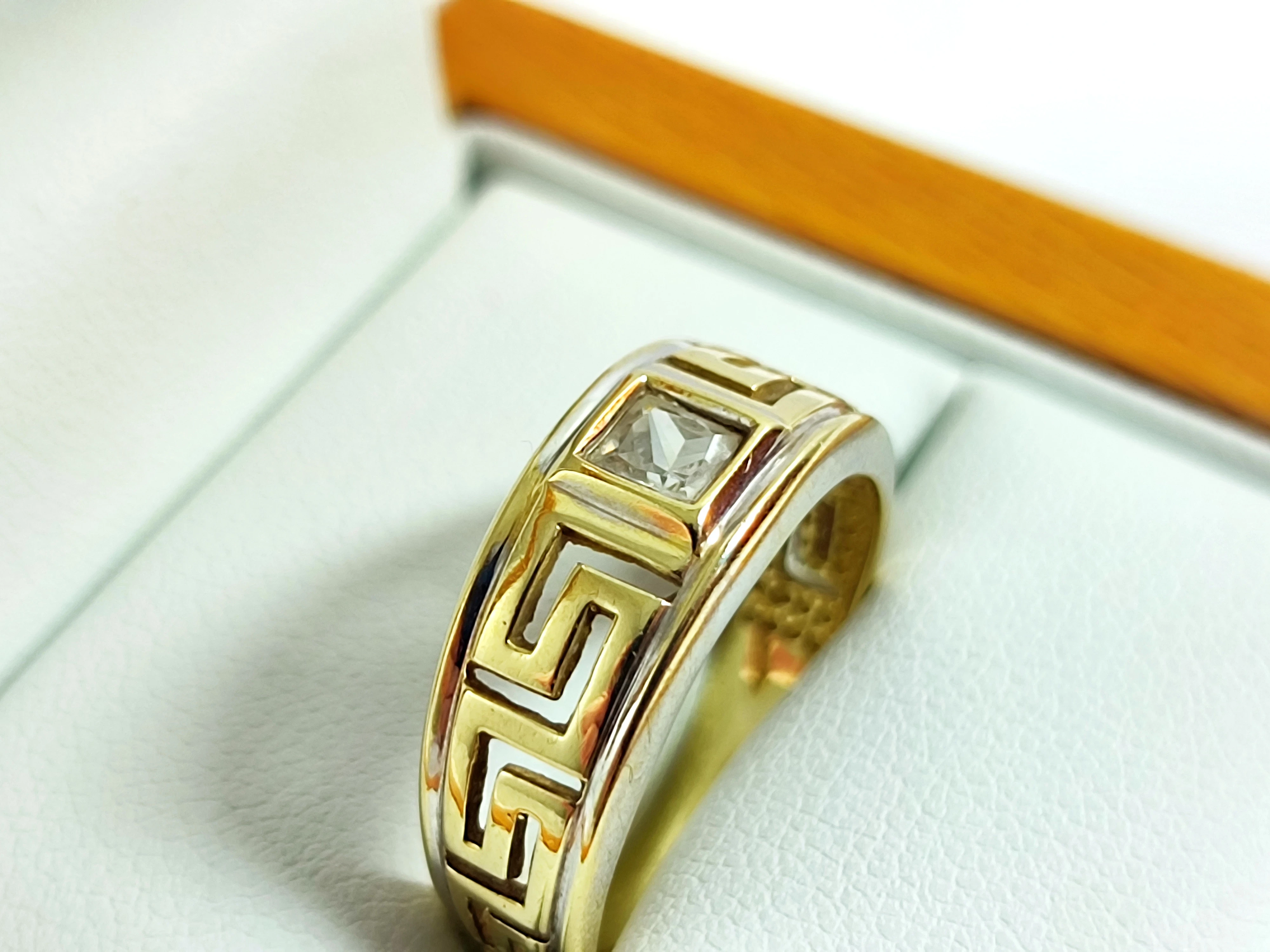 zloty-pierscionek-z-cyrkonia-wzor-grecki-585-317g-r16-rodzaj-2205-16