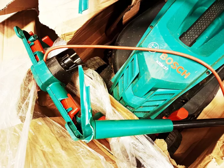 kosiarka-elektryczna-bosch-arm-37-1400-w-uszkodzona-stan-uszkodzony