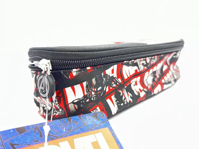 piorniki-szkolny-na-przybory-marvel-stan-uzywany