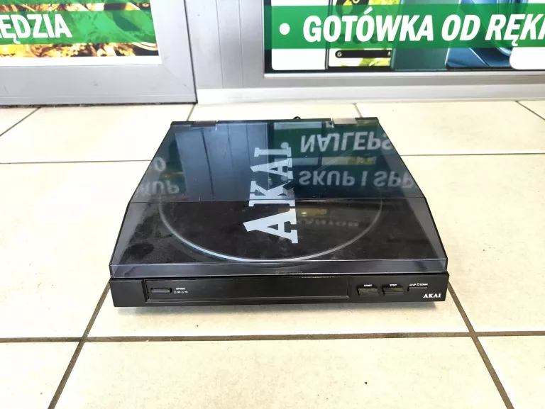 GRAMOFON AKAI ATT01U